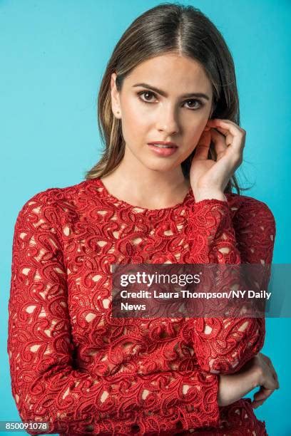 1,495 Shelley Hennig Photos & High Res Pictures